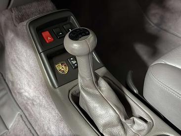 Porsche 911 Carrera — photo 19