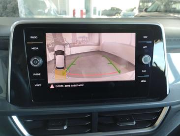 Volkswagen T-Roc 1.5 TSI — photo 12
