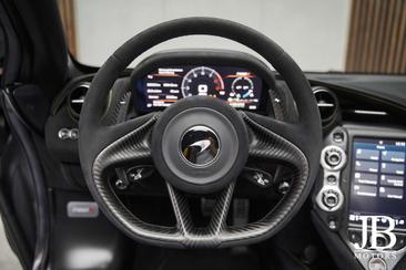 McLaren 720S Spider — photo 30