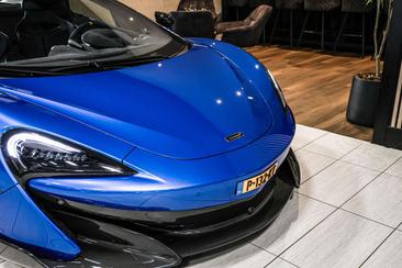 McLaren 600LT Spider — photo 25