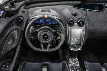 McLaren 600LT Spider — photo 41