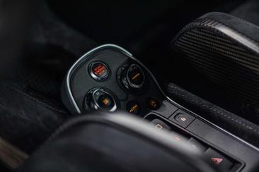 McLaren 600LT — photo 43