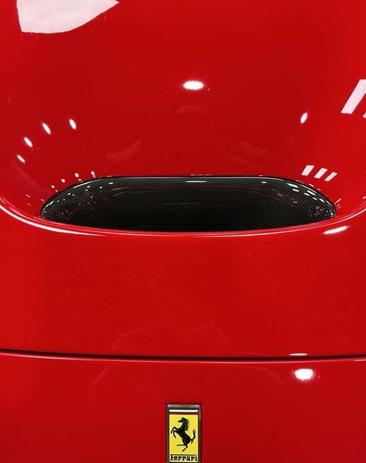 Ferrari F8 Tributo — photo 8