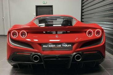 Ferrari F8 Tributo — photo 13