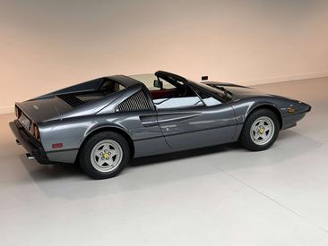 Ferrari 308 GTS — photo 7