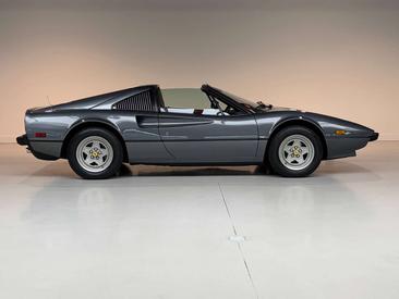 Ferrari 308 GTS — photo 8