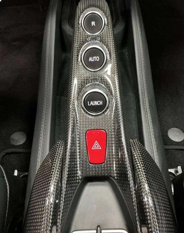 Ferrari F8 Tributo — photo 25