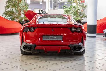 Ferrari 812 Superfast — photo 5