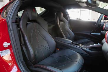 Ferrari 812 Superfast — photo 8