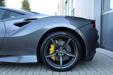 Ferrari F8 Tributo — photo 36