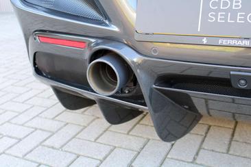 Ferrari F8 Tributo — photo 41