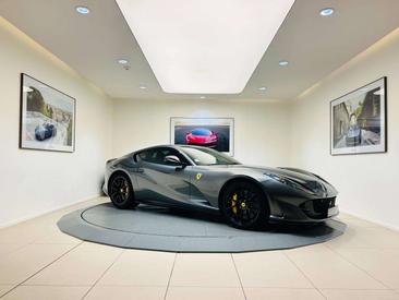 Ferrari 812 Superfast — photo 7