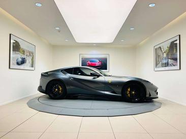 Ferrari 812 Superfast — photo 8