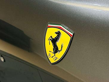 Ferrari 812 Superfast — photo 17
