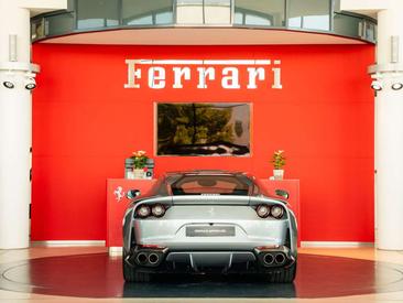 Ferrari 812 Superfast — photo 4