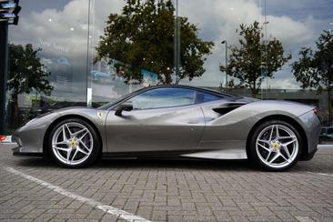 Ferrari F8 Tributo — photo 3