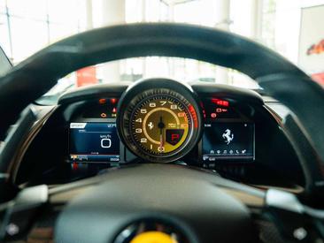 Ferrari 812 Superfast — photo 17
