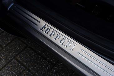 Ferrari F8 Tributo — photo 21