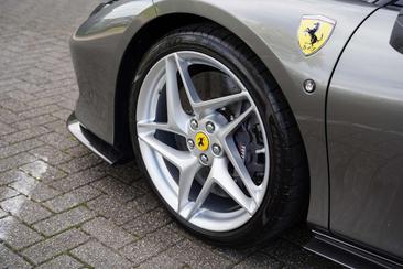 Ferrari F8 Tributo — photo 25
