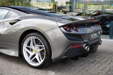 Ferrari F8 Tributo — photo 27