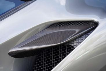 Ferrari F8 Tributo — photo 29
