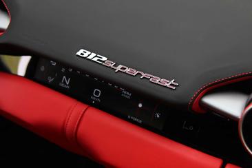 Ferrari 812 Superfast — photo 30