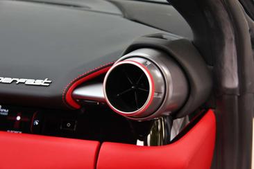 Ferrari 812 Superfast — photo 31