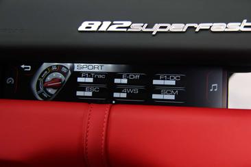 Ferrari 812 Superfast — photo 34