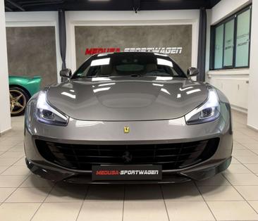 Ferrari GTC4Lusso — photo 3