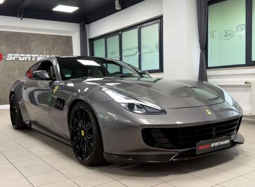 Ferrari GTC4Lusso — photo 8