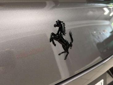 Ferrari GTC4Lusso — photo 22