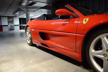 Ferrari F355 Spider — photo 8