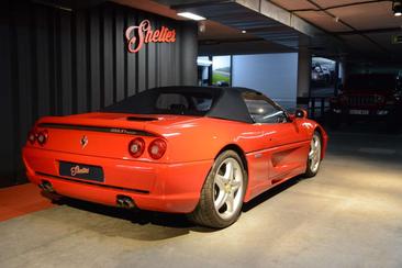 Ferrari F355 Spider — photo 30