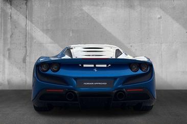 Ferrari F8 Tributo — photo 3