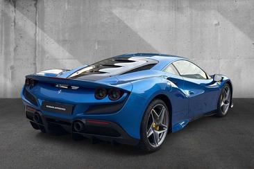 Ferrari F8 Tributo — photo 4