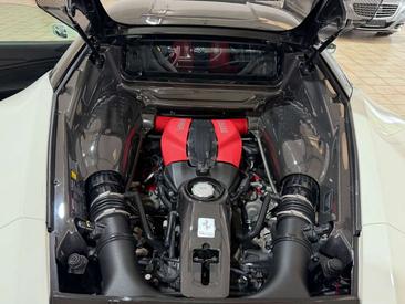 Ferrari F8 — photo 15