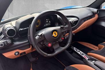 Ferrari F8 Tributo — photo 11