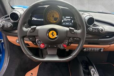 Ferrari F8 Tributo — photo 14