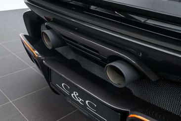 Ferrari SF90 XX — photo 33