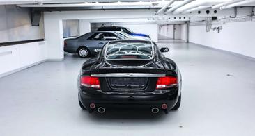 Aston Martin Vanquish V12 — photo 12