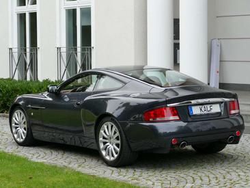 Aston Martin Vanquish V12 — photo 2
