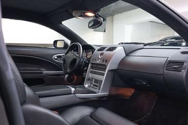 Aston Martin Vanquish V12 — photo 17