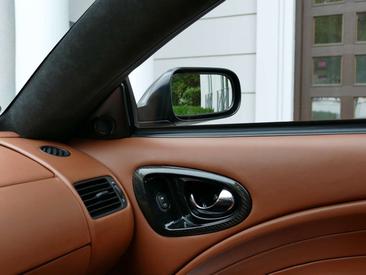 Aston Martin Vanquish V12 — photo 22