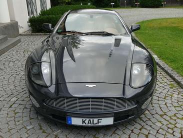 Aston Martin Vanquish V12 — photo 25
