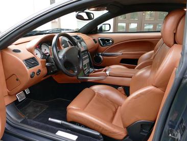 Aston Martin Vanquish V12 — photo 36