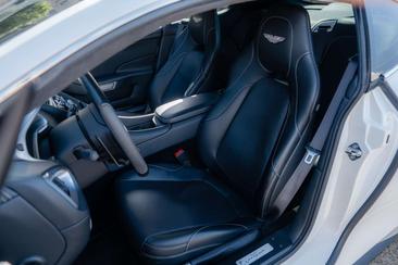 Aston Martin Vanquish V12 — photo 19