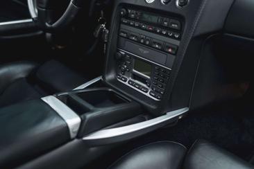 Aston Martin Vanquish V12 S — photo 48
