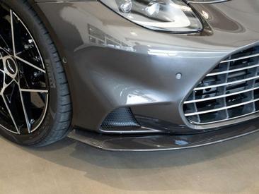 Aston Martin Vanquish V12 BiTurbo — photo 16