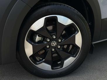 Volkswagen Caravelle Van E-Caravelle — photo 4