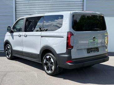 Volkswagen Caravelle Van E-Caravelle — photo 6